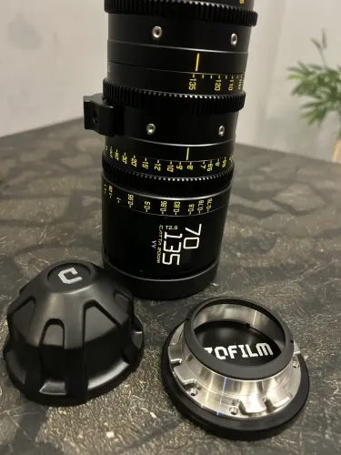 Lente Cine DZO Catta 70-135 T2.9 Full Frame | PL + EF | Nova