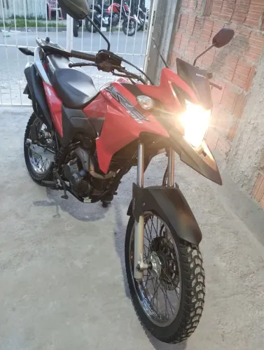 Moto forte  confortável e econômica 