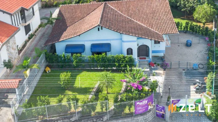 Casa com 3 dormitórios à venda, 343 m² por R$ 2.500.000,00 - Escola Agrícola - Blumenau/SC