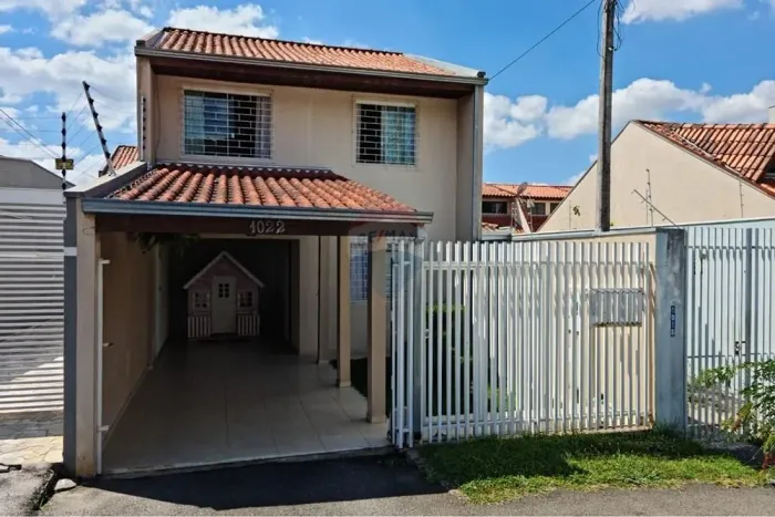 Sobrado com 3 quartos ( 1 suíte) no Sto. Antônio/SJP: Conforto por Ótimo Preço!