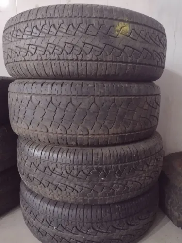 Pneus 265/70/16 Pirelli Scorpions
