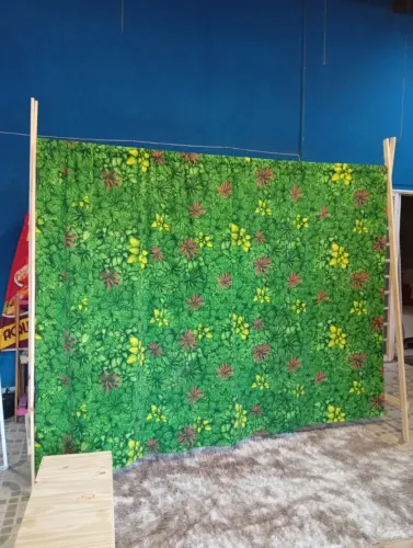 Painel de madeira e tecido 
