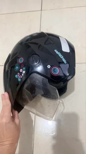 Capacete