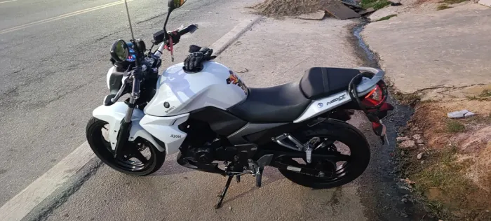 Dafra 250
