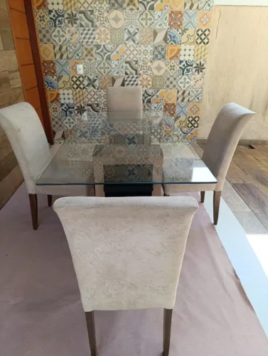 Mesa de jantar 4 lugares