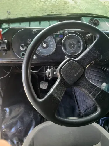 608