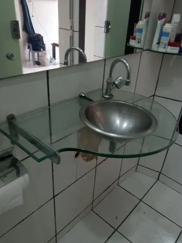 Pia em vidro 