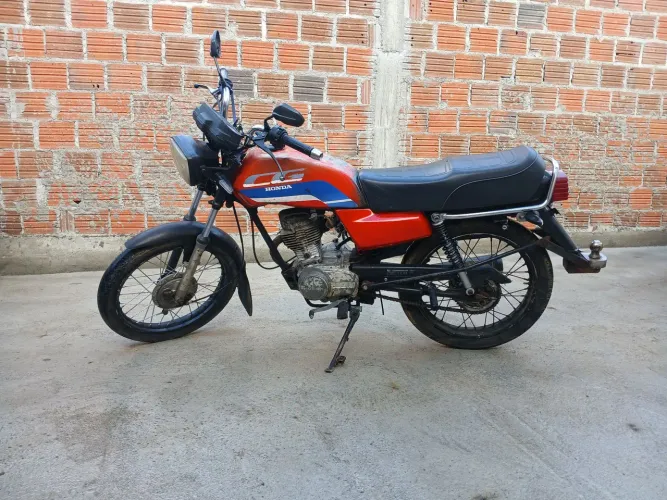 Moto CG125