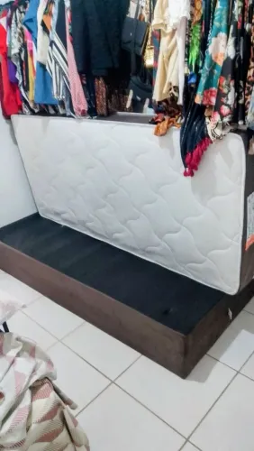 Colchão solteiro mola ensacada novo 
