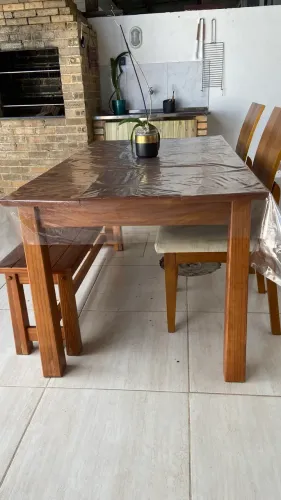 Mesa ( base base de madeira maciça )