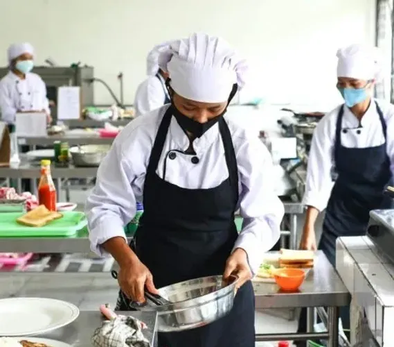 Auxiliar de Cozinha