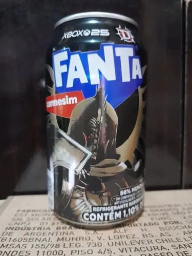 Lata fanta Carmesin comemorativa Diablo IV Xbox 2026 