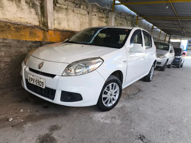 Renault Sandero Authentique Hi-flex 1.0 16V 5P 2012