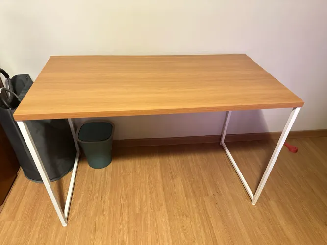 Mesa novíssima 