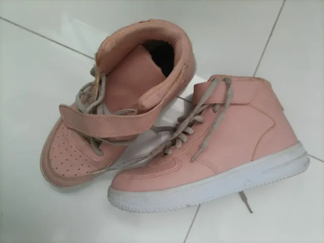 Tênis feminino