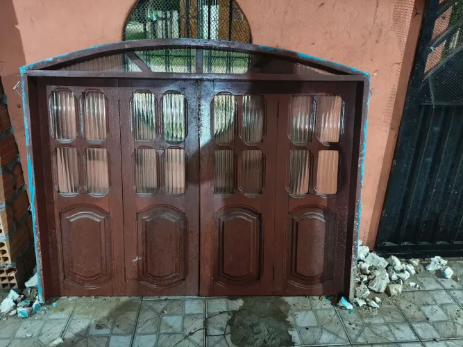 Janela de madeira