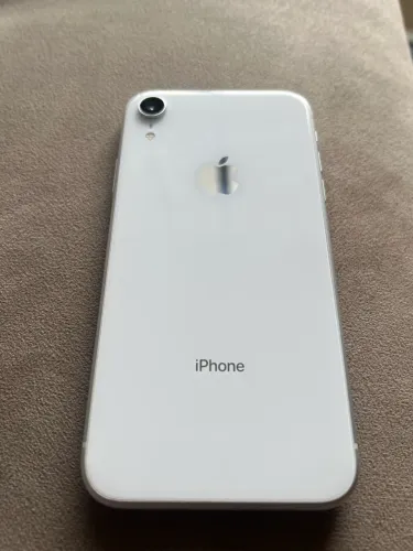 iPhone XR 128GB branco