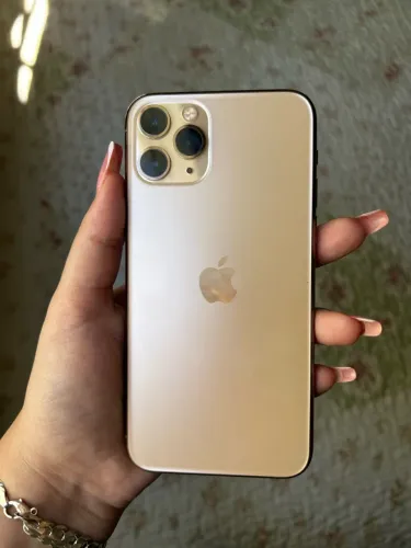 iPhone 11 Pro rose