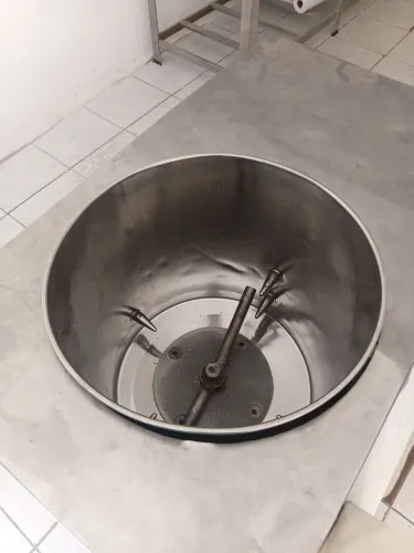 PRA VENDER LOGO, ACEITA CARTÃO.