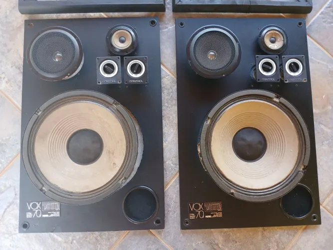 Caixa de Som Polyvox Vox 70 - Componentes 