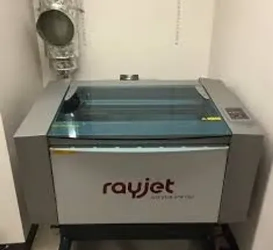 Máquina de corte e gravação a Laser Rayjet 300 Trotec