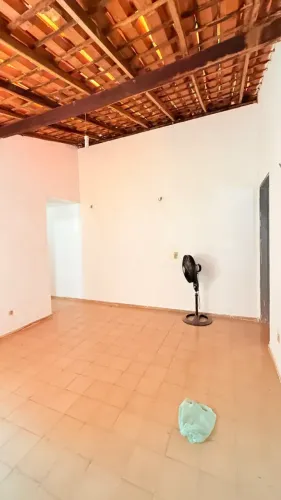 Casa pronta pra morar no Renascença 2, com 2 quartos em Renascença - Teresina - PI