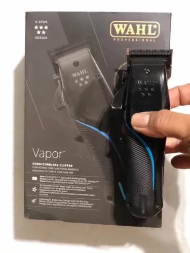 VENDO MÁQUINA DE BARBEIRO(WAHL) URGENTE