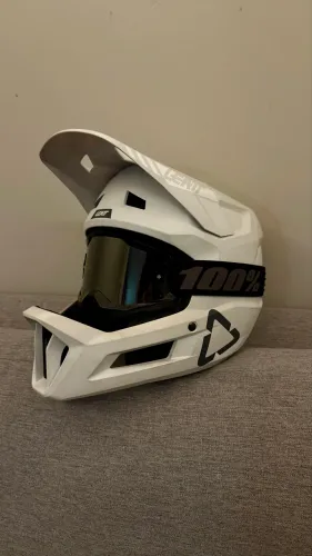 CAPACETE LEATT BIKE/MTB GRAVITY 1.0 DOWNHILL + ÓCULOS 100%