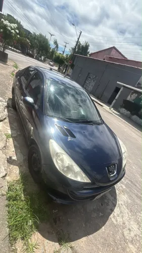 Peugeot 207 Sedan Passion XR 1.4 Flex 8V 4P 2013