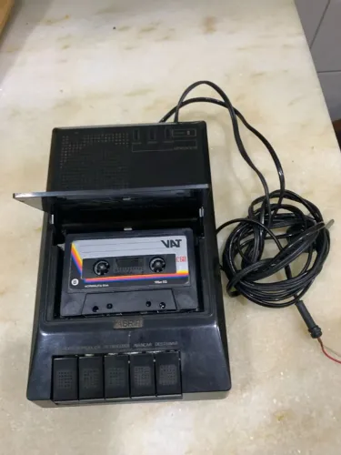 toca fita e secretaria eletrônica cce