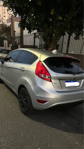 Ford Fiesta SE 1.6 16V Flex 5P 2013