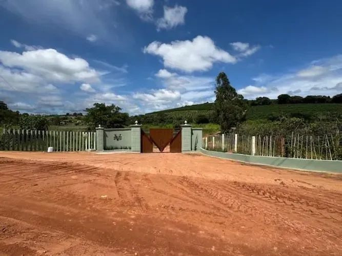 Um Espetáculo de Beleza! Fazenda com 151 Hectares, localizada em Elói Mendes/MG
