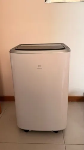 Ar-condicionado portátil Electrolux 12000 Btus