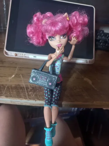 Howleen, Monsters high