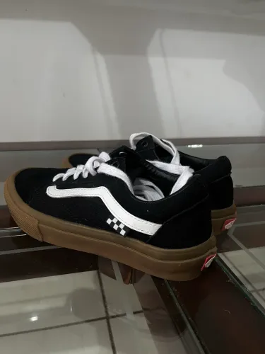 TÊNIS SKATE OLD SKOOL BLACK GUM - SEMINOVO