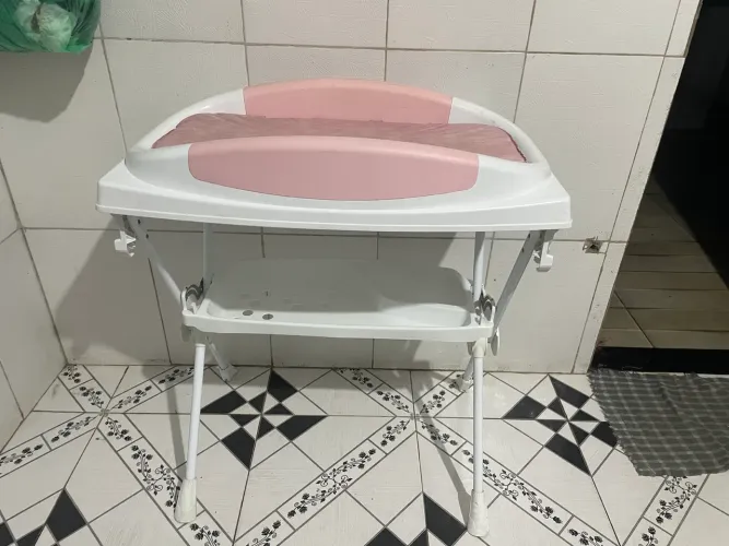 Banheira para bebê com trocador