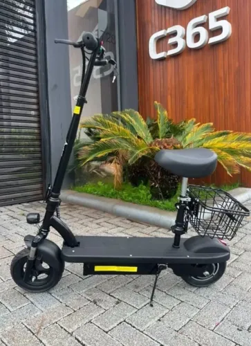 Patinete scooter elétrica