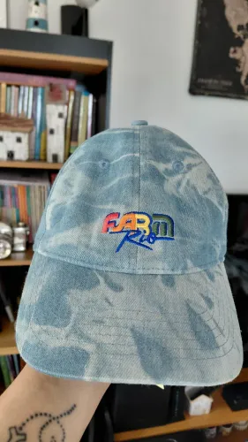 Boné bordado jeans Farm