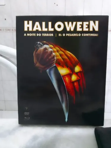 Digipack Halloween A Noite do Terror / Halloween 2 O Pesadelo Continua (Obras Primas )