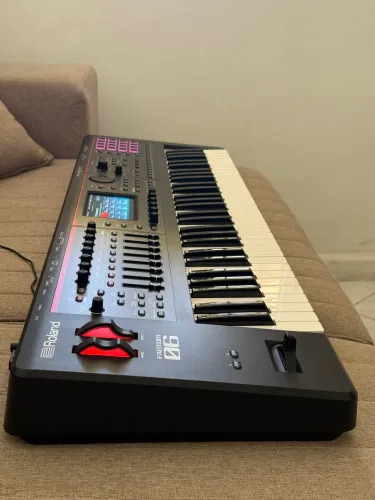 ROLAND FANTOM - 06 NOVÍSSIMO!