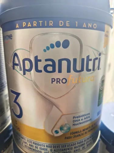 Lata de leite vazia