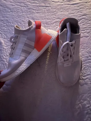 Adidas Nmd r1 branco e coral, original 