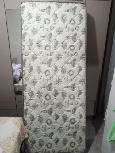 Colchão de solteiro  Ortobom misto 
