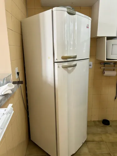 Geladeira duplex Eletrolux 462L