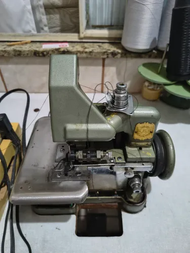 Máquina de Overloque