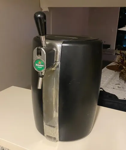 Chopeira de cerveja Krups Barril Heineken preto 5L
