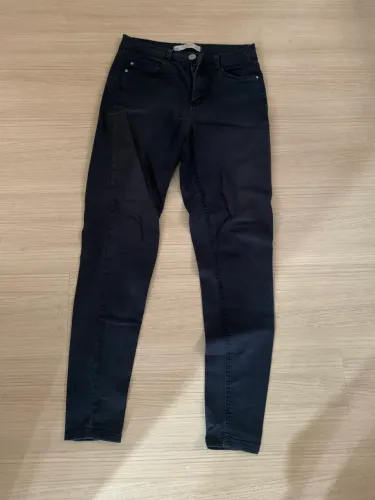 Calça azul escura 38