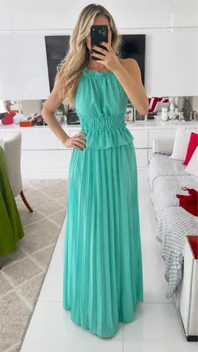 Vestido longo plissado com decote nas costas