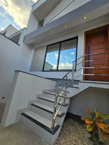 3- Casa no bairro Altinópolis 