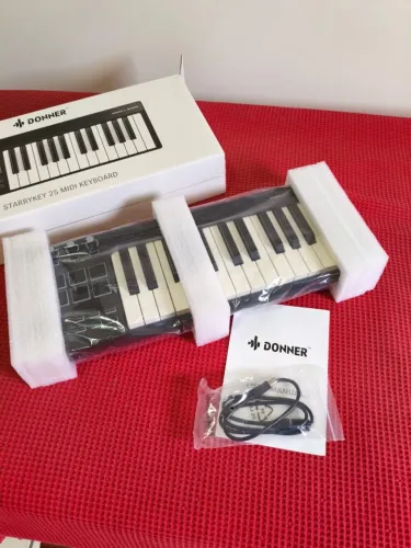 Teclado controlador Donner Starrykey 25